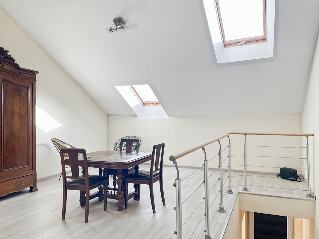 TOULOUSE-LE-CHATEAU Toulouse-le-Château - Maison familiale 5 chambres - vue panoramique - terrain arboré 5