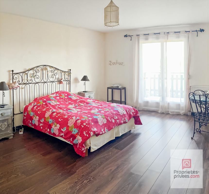 TOULOUSE-LE-CHATEAU Toulouse-le-Château - Maison familiale 5 chambres - vue panoramique - terrain arboré 9