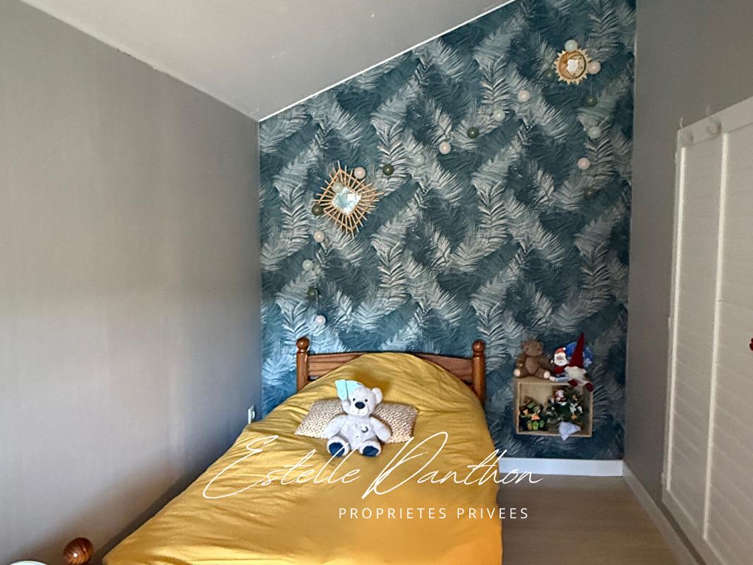 BIZONNES Maison 5 chambres et nombreuses dépendances 12