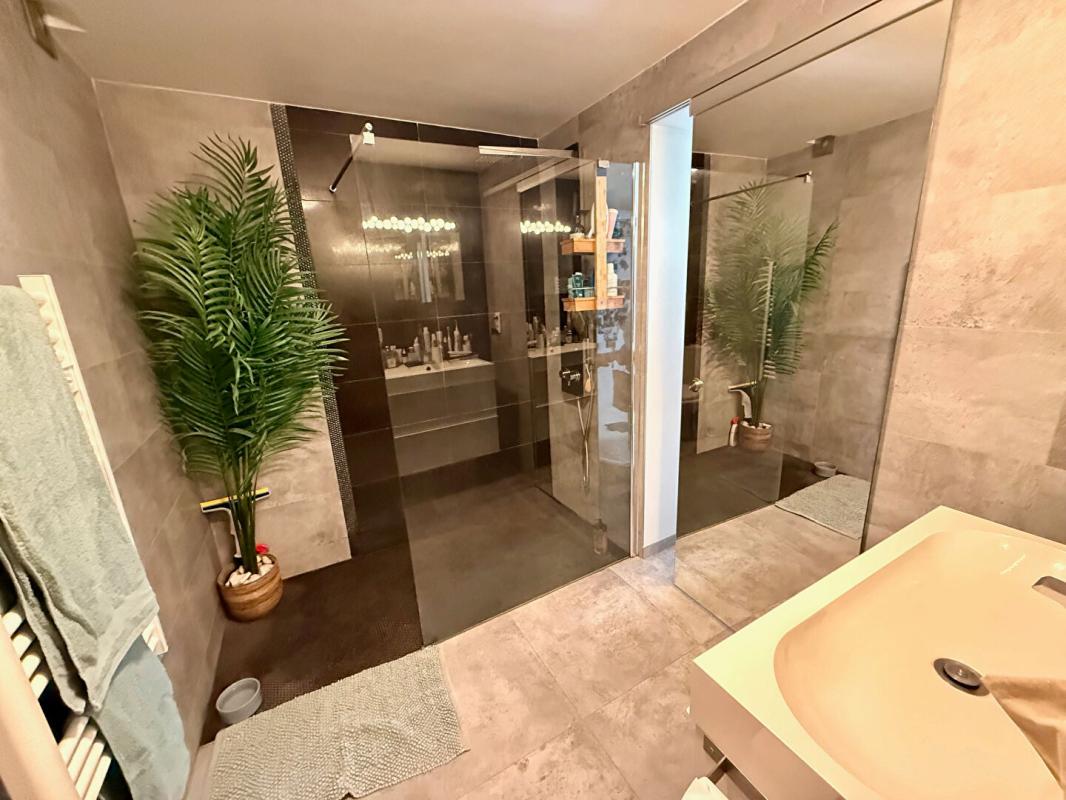 VENELLES VENELLES-APPARTEMENT T2 TERRASSE  JARDIN ET PARKING PRIVATIF 8