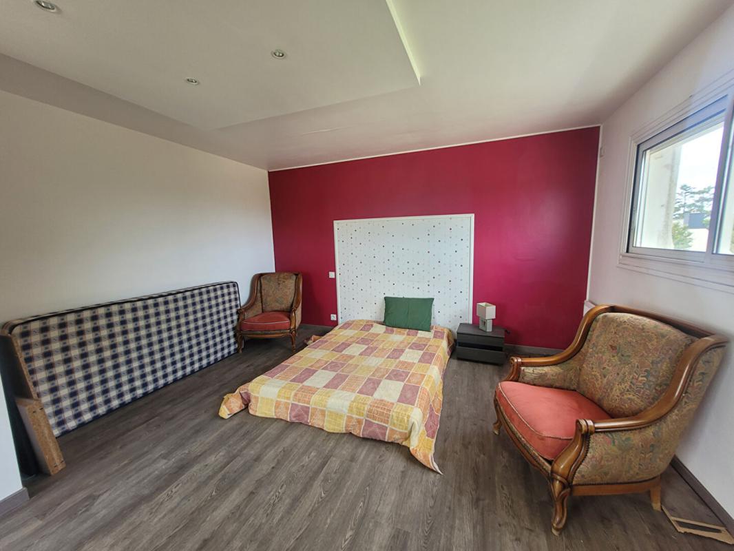 SARZEAU SARZEAU   Proche bourg, maison avec vie de plain-pied, accès PMR et 4 chambres 8