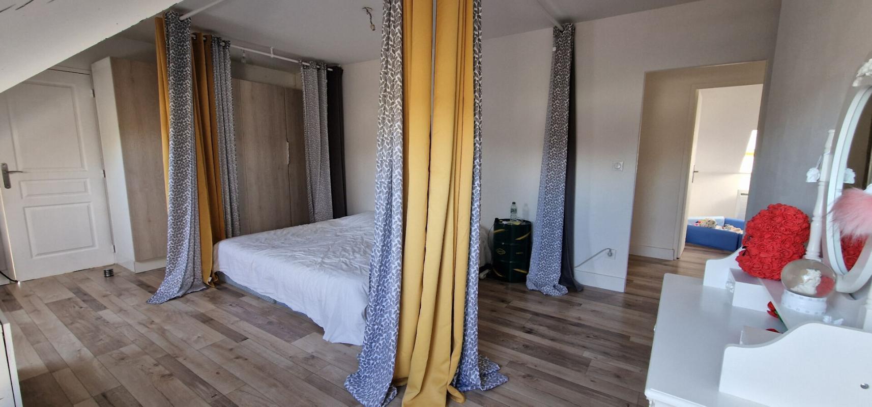 NOYERS-SUR-CHER Maison  310 m² - 11 pièces dont 9 chambres - terrain 2561m² Noyers Sur Cher 9