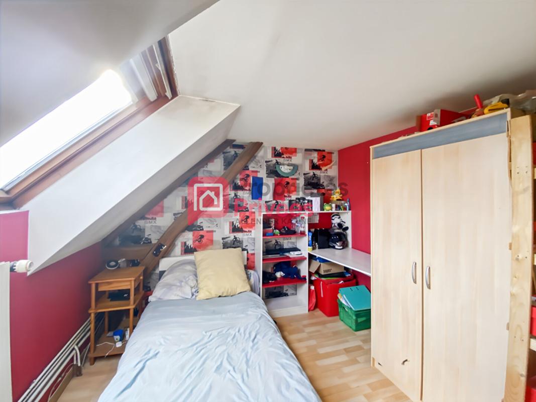 VILLENEUVE-L'ARCHEVEQUE Maison Villeneuve L Archeveque 6 pièce(s) 116 m2 5