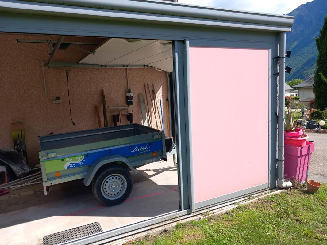 SAINT-AVRE Maison  6 pièce(s) 179 m2 13