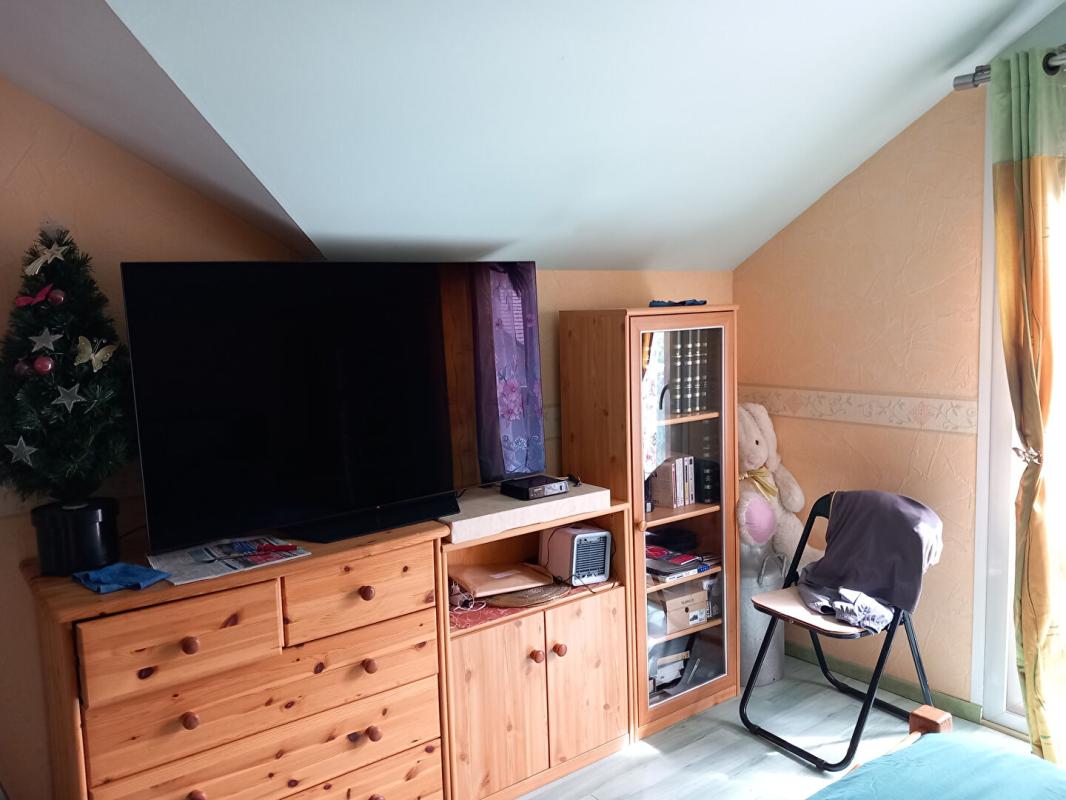 SAINT-AVRE Maison  6 pièce(s) 179 m2 17