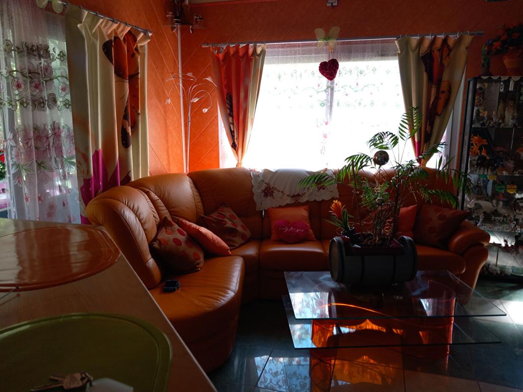 SAINT-AVRE Maison  6 pièce(s) 179 m2 7