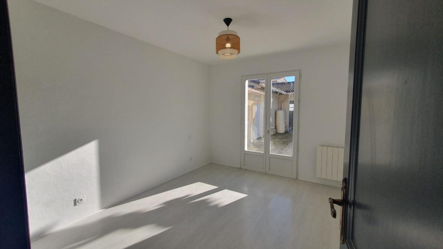 CASTELNAUDARY Villa T5  avec garage et piscine aux portes de Castelnaudary 16