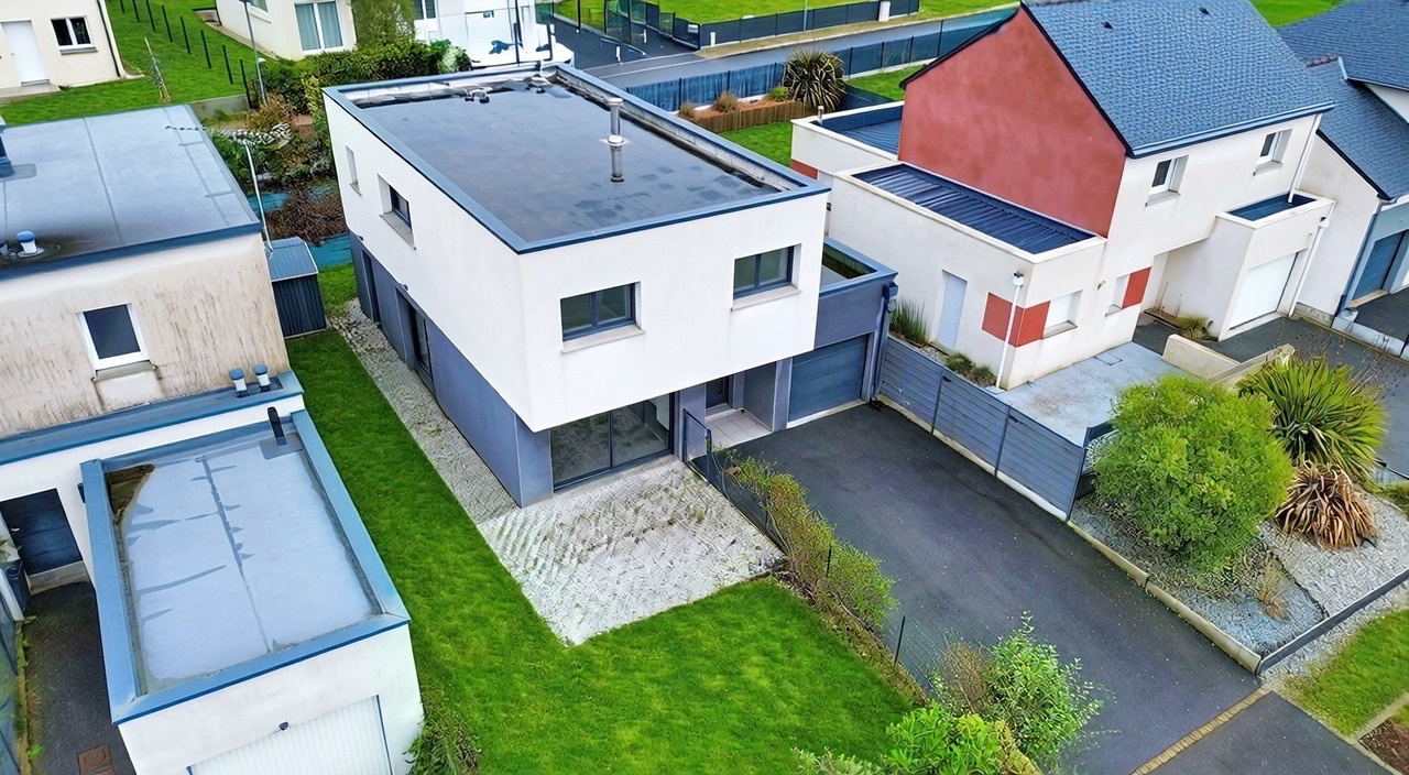 CHATEAUGIRON Maison Chateaugiron 6 pièces 128 m2 1