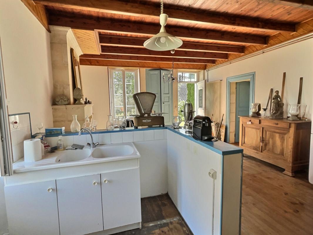 LA VALLEE 17250 - Maison La Vallée 5 pièce(s) 140 m2 + 120 m2 à finir de rénover - 6