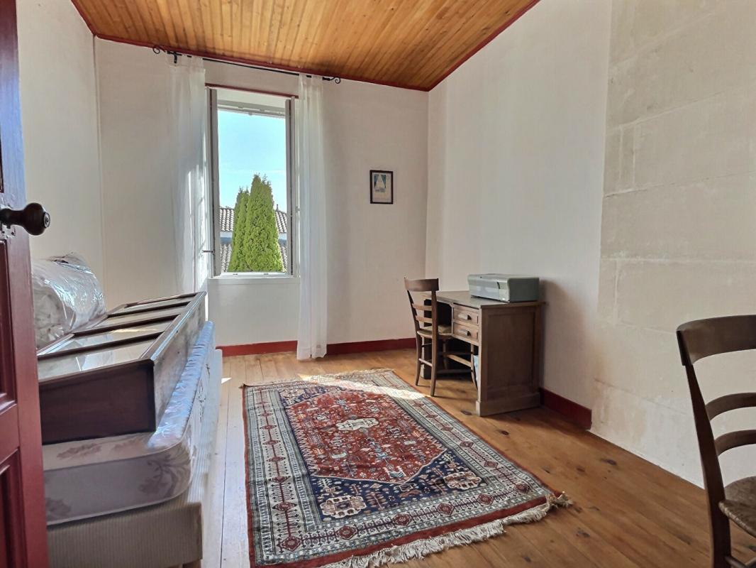 LA VALLEE 17250 - Maison La Vallée 5 pièce(s) 140 m2 + 120 m2 à finir de rénover - 9