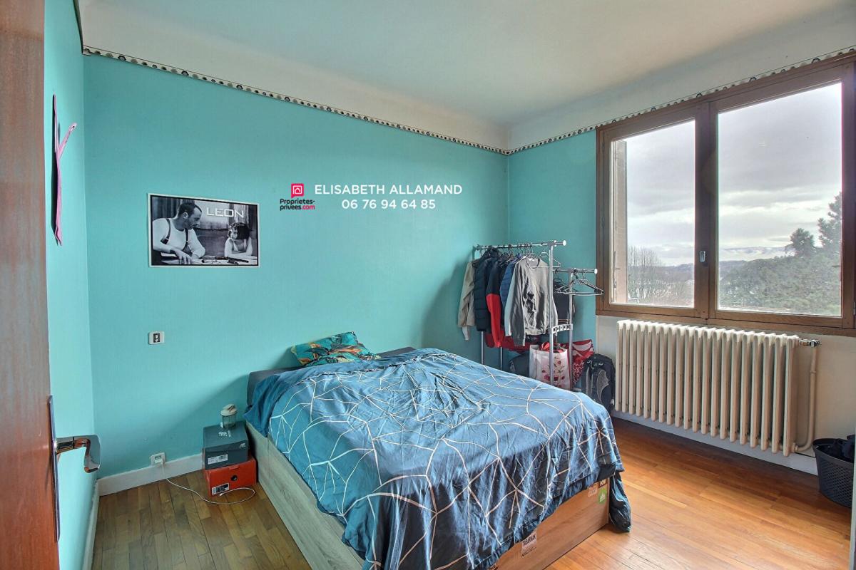 CHAMBERY Maison Chambery 8 pièces  198 m2 sur 600m2 de terrain 8