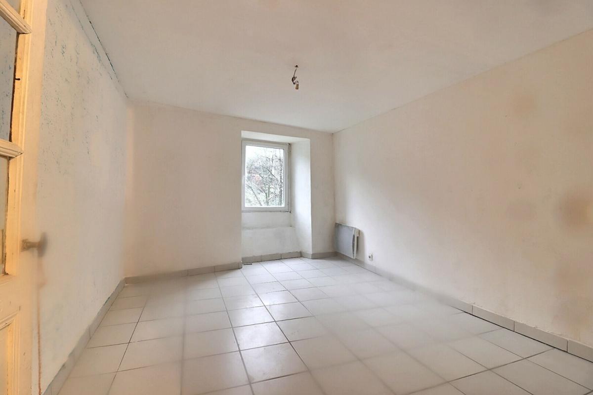 BARNAS Maison de village avec cour intérieure ? Barnas 4