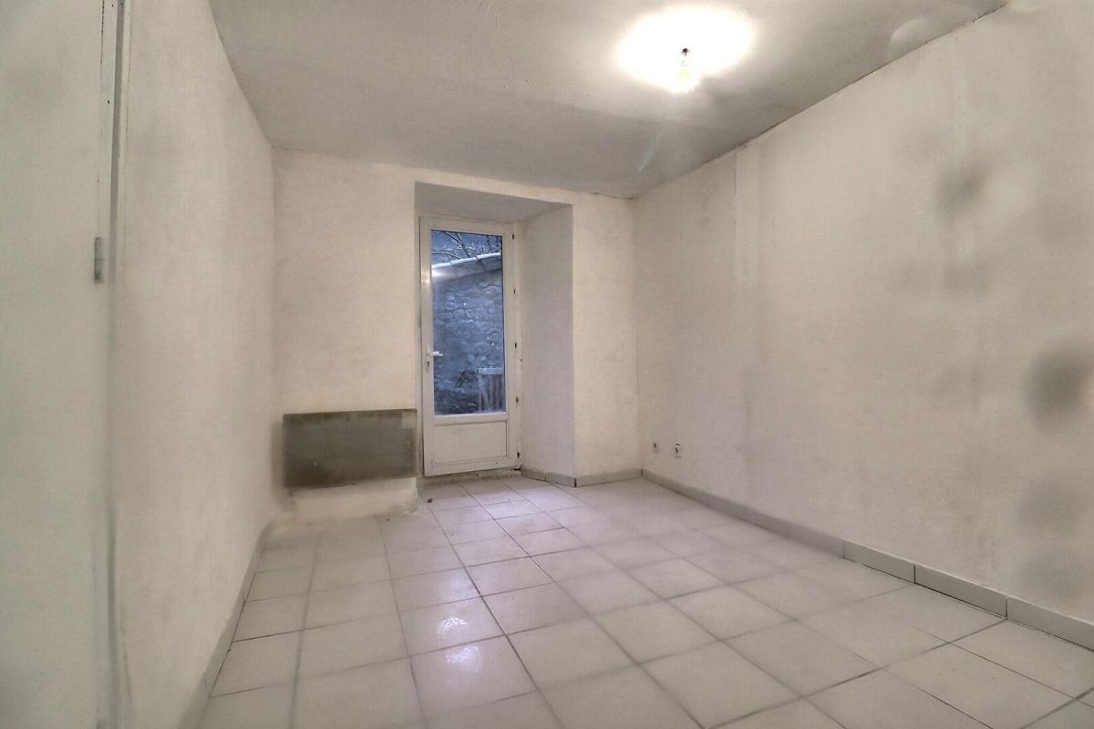 BARNAS Maison de village avec cour intérieure ? Barnas 5