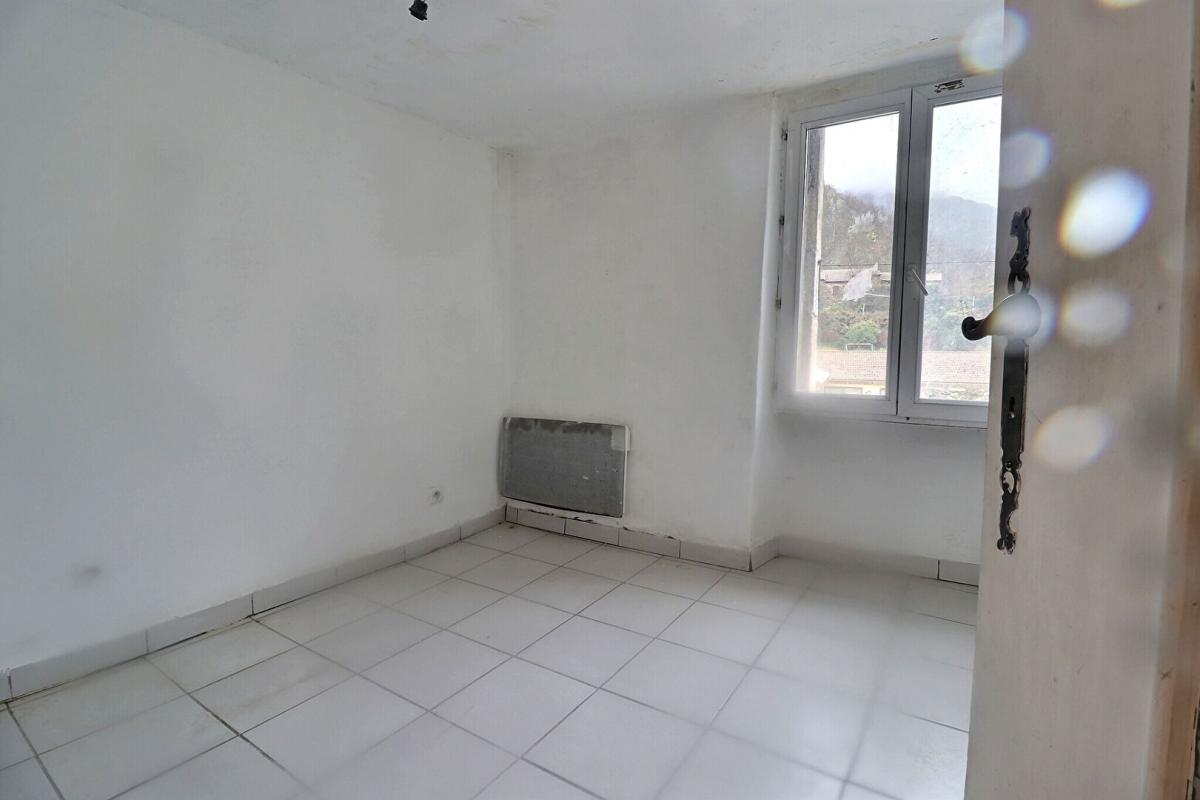 BARNAS Maison de village avec cour intérieure ? Barnas 6