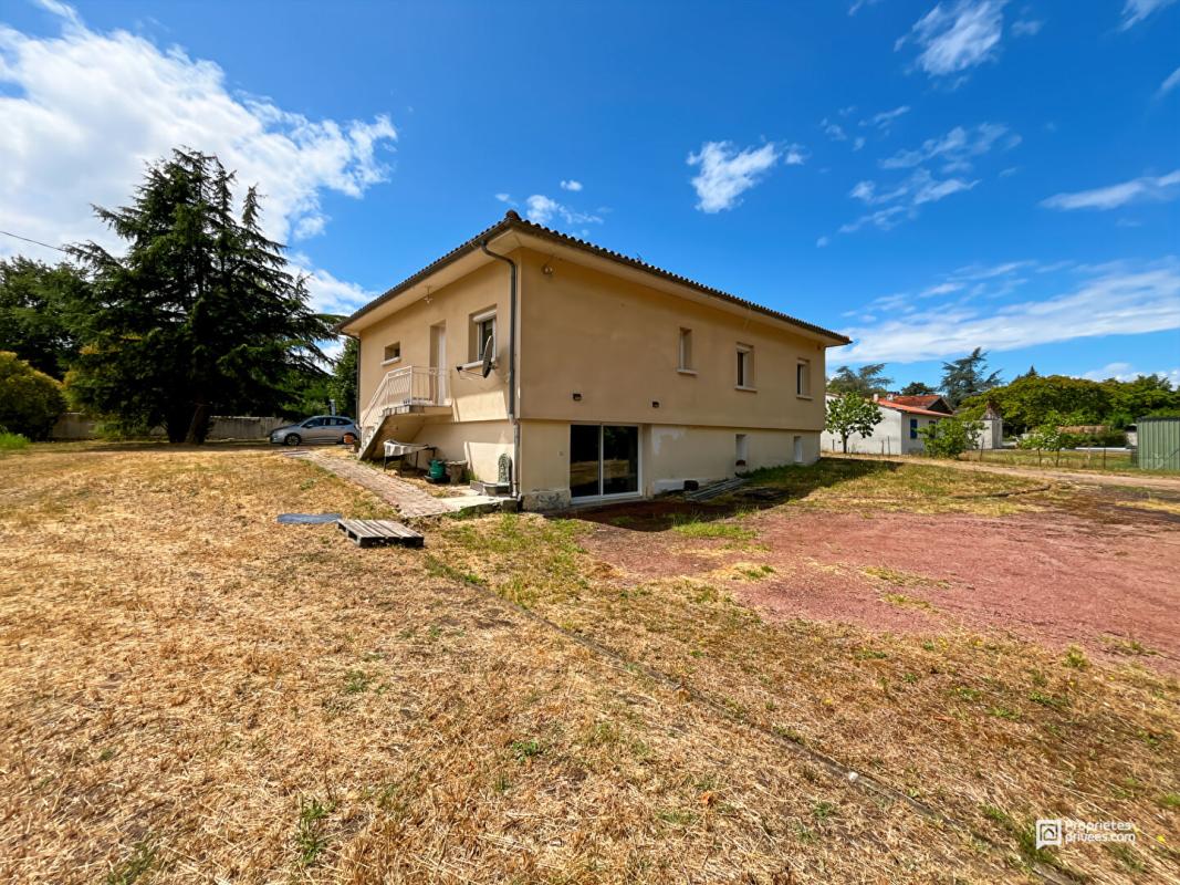 SAINT-ANDRE-DE-CUBZAC Grande Maison Familiale 110 m²  + sous sol aménageable 110 m² 2