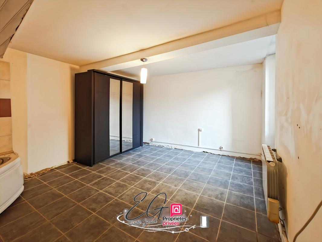 CAUNES-MINERVOIS Maison Caunes Minervois, 3 chambres, terrasse de toit 9