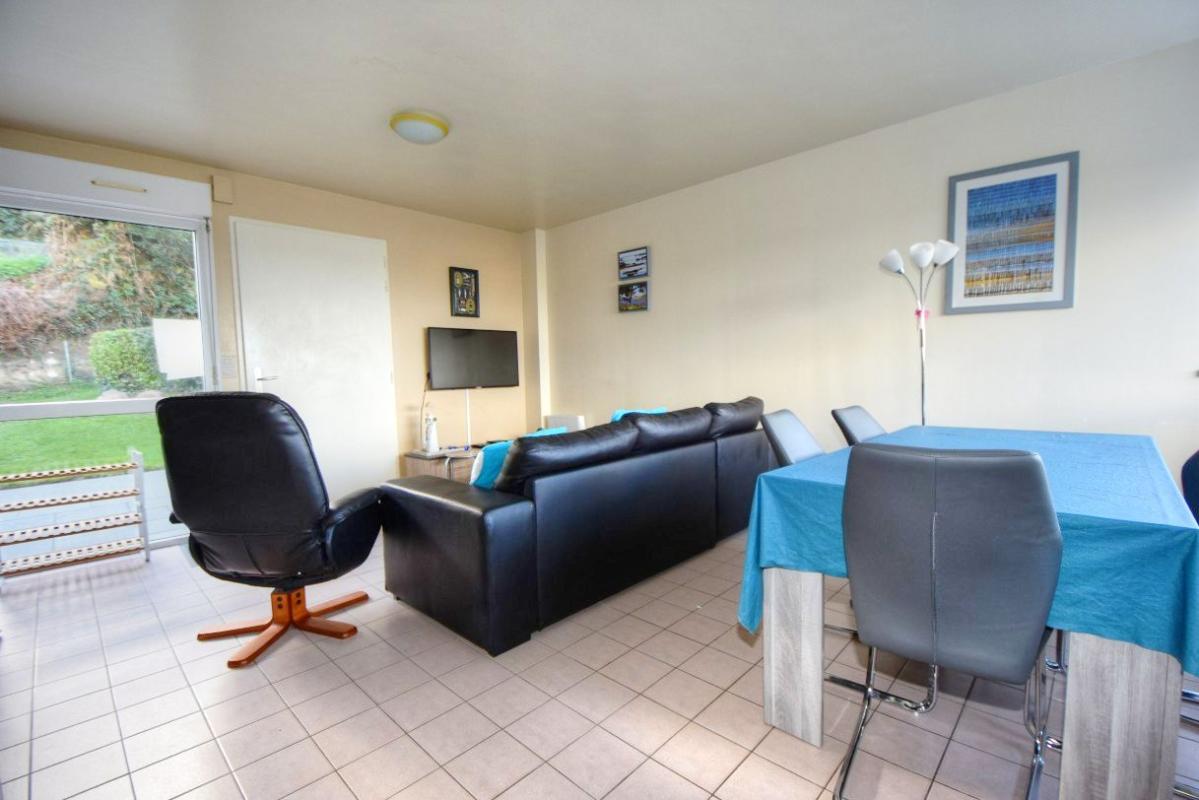 TREVOU-TREGUIGNEC Maison de 56 m2 avec garage et jardin . Belle vue mer de toutes les pièces 3