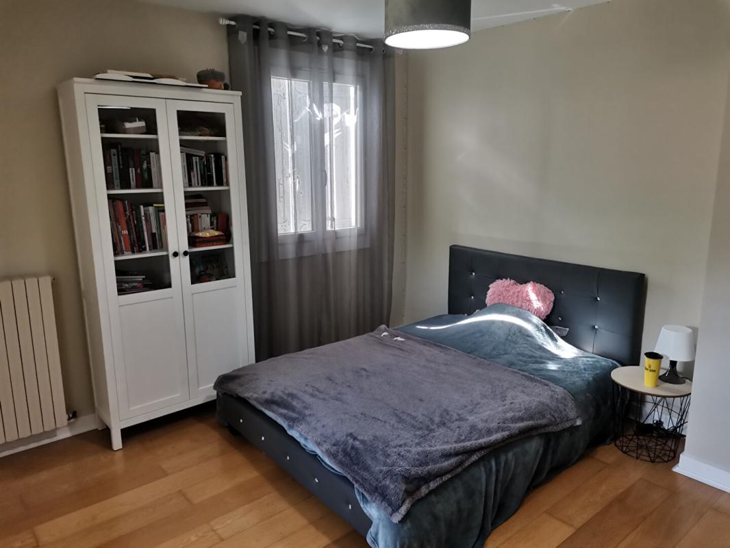 ANTONNE-ET-TRIGONANT Maison Perigourdine 8 pieces sur grand terrain de 2914 m² 10