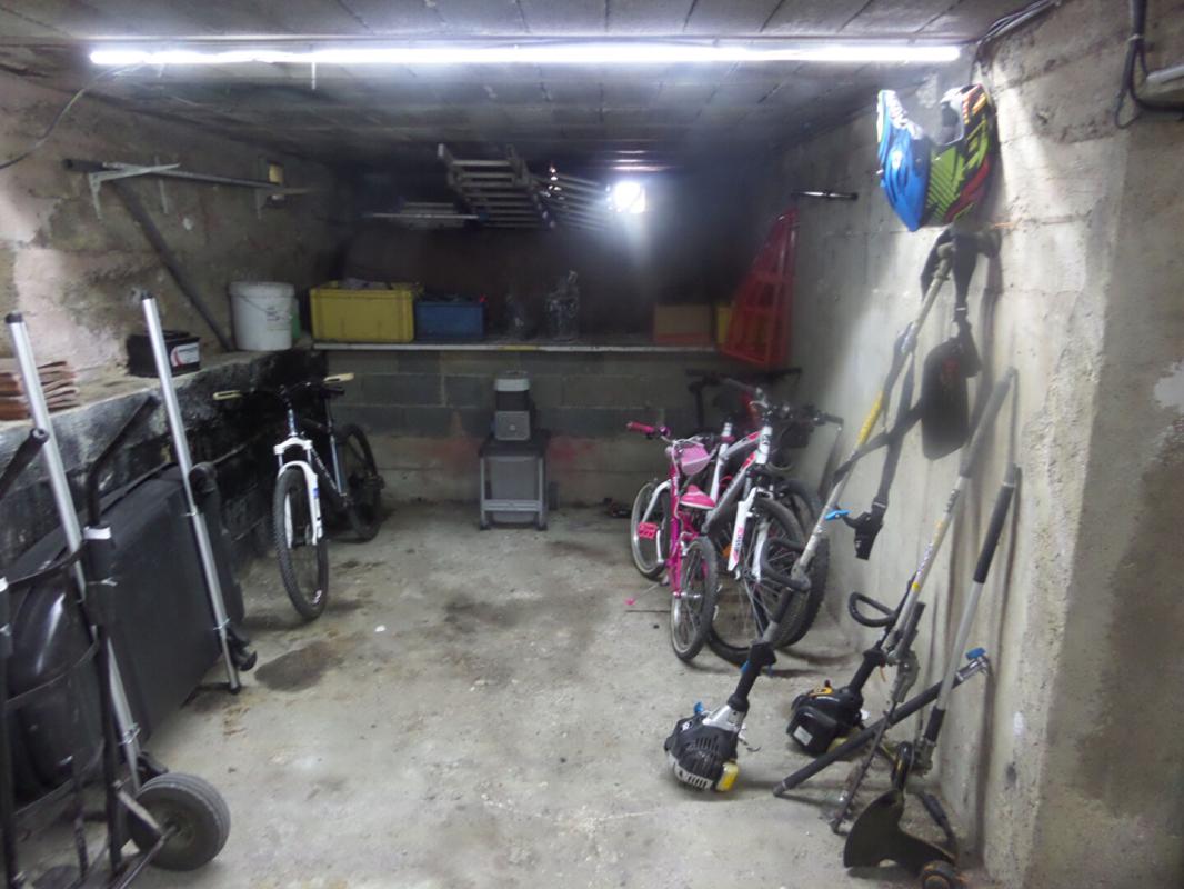 ANTONNE-ET-TRIGONANT Maison Perigourdine 8 pieces sur grand terrain de 2914 m² 12