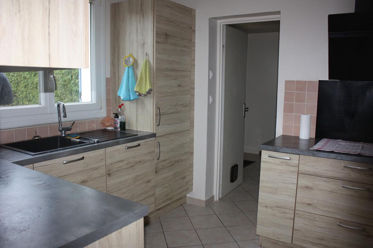 LARDY LARDY bourg Maison 6 pièces 2