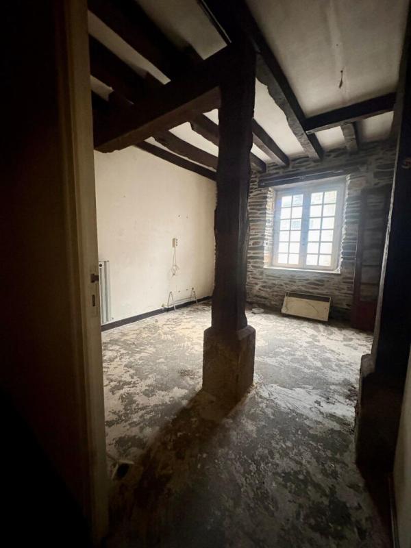 MUR-DE-BRETAGNE Appartement  5 pièce(s) 100 m2 10