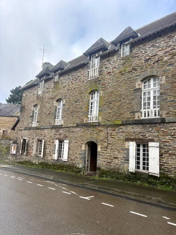 MUR-DE-BRETAGNE Appartement  5 pièce(s) 100 m2 12