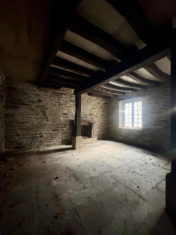 MUR-DE-BRETAGNE Appartement  5 pièce(s) 100 m2 6