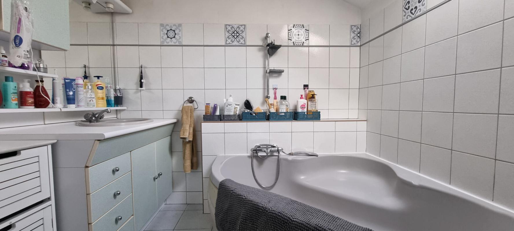 LE TEIL Maison  8 pièce(s) 106 m2 14