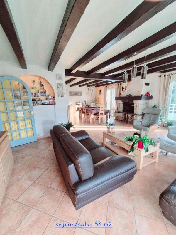 CLEGUER Belle Propriété dans le Morbihan - 6 pièces - 162 m2 - Terrain 17 500 m2 -5 min de Cléguer - 16 km de Lorient- 25 km des plages 8