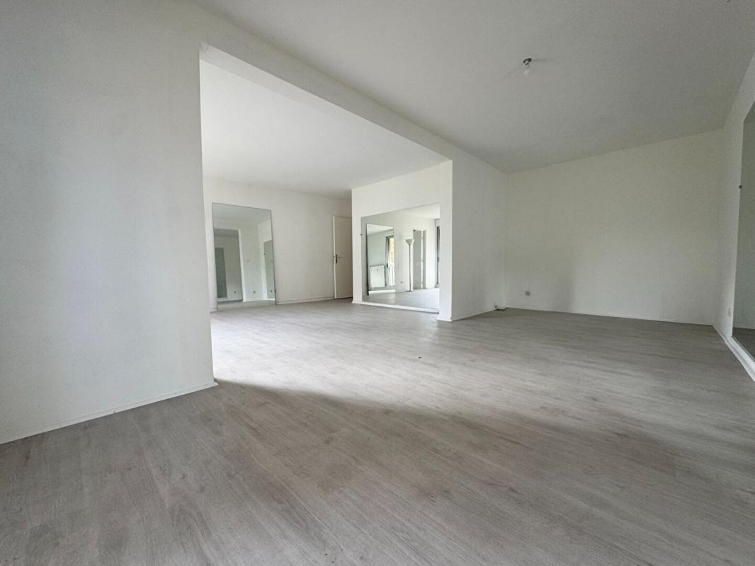 VILLEFRANCHE-SUR-SAONE Appartement Villefranche Sur Saône 6 pièces120 m2 11