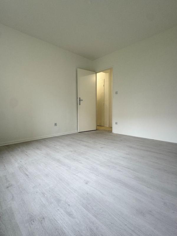 VILLEFRANCHE-SUR-SAONE Appartement Villefranche Sur Saône 6 pièces120 m2 16