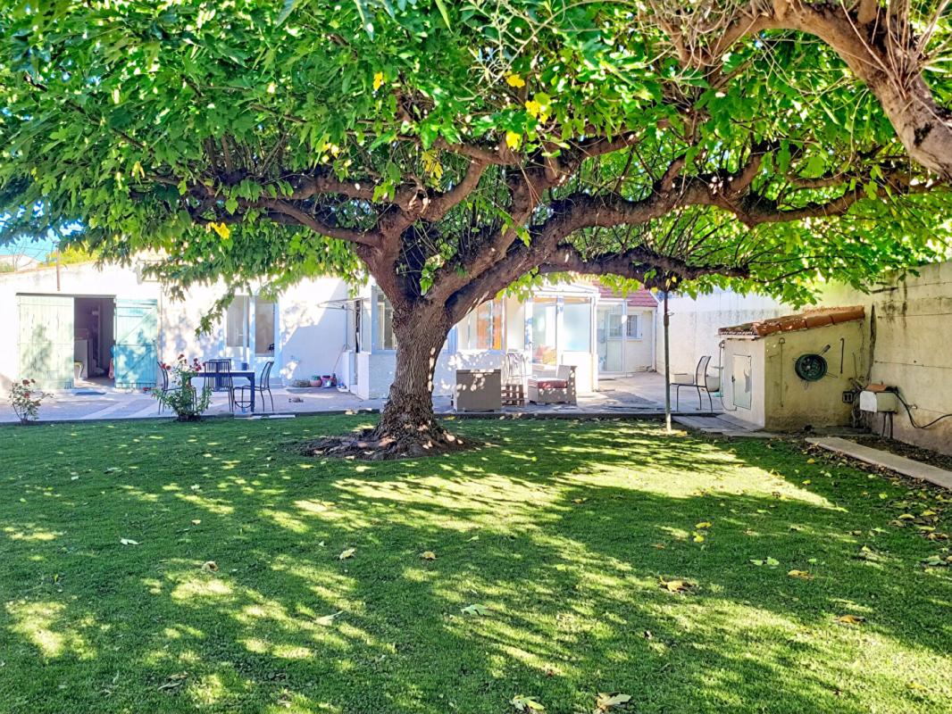 CHATEAURENARD Maison de plain-pied avec fort potentiel Terrain 931 m² Exposition plein sud 6