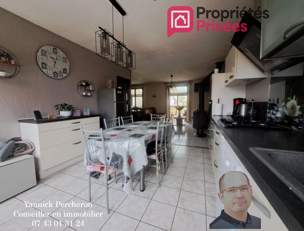 CLEFS Maison 144 m² Terrain 8 000 m² et partie constructible 1