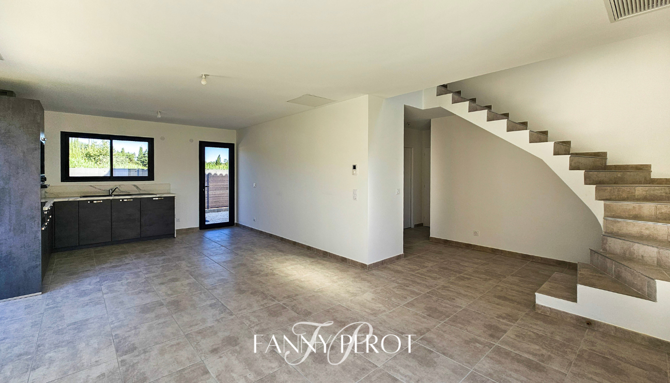 SAINT-CYPRIEN Maison 3 faces de 90 m² avec piscine et garage à Saint-Cyprien 5