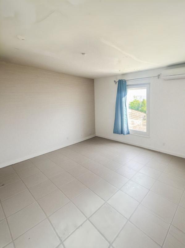 CHEZAL-BENOIT Charmante maison de village à Chezal-Benoît de 99 m2 3 chambres, dépendances et terrain 13