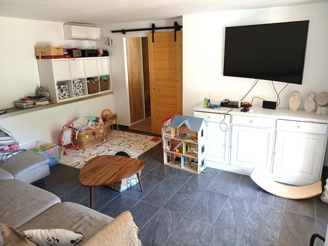 SOLLIES-TOUCAS Villa avec appartement indépendant, piscine et garage - SOLLIES-TOUCAS 12