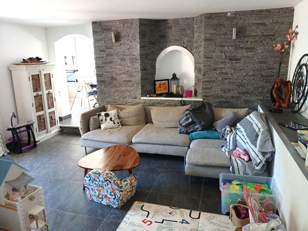 SOLLIES-TOUCAS Villa avec appartement indépendant, piscine et garage - SOLLIES-TOUCAS 13