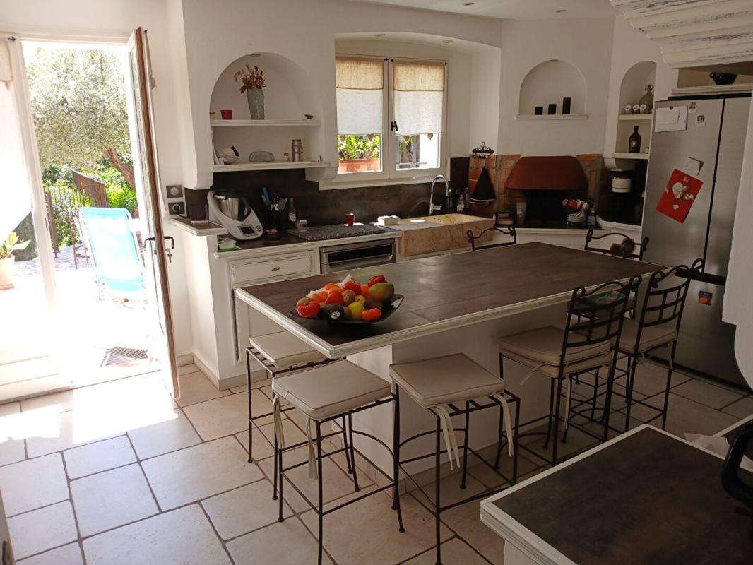 SOLLIES-TOUCAS Villa avec appartement indépendant, piscine et garage - SOLLIES-TOUCAS 7