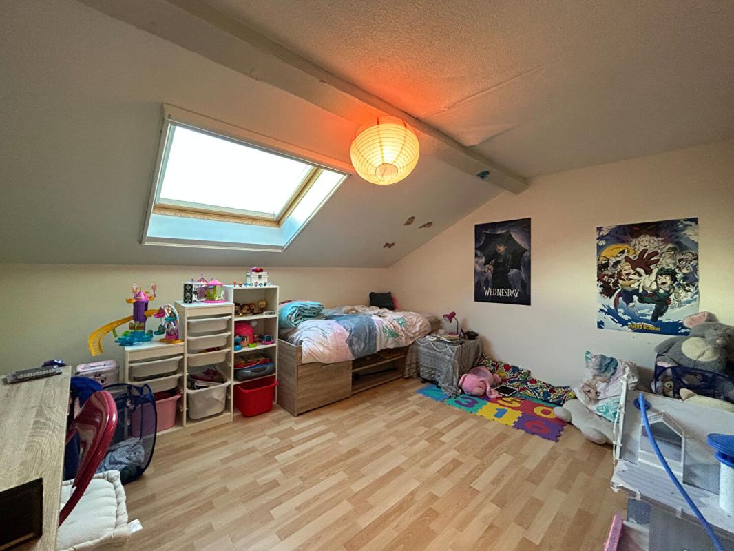 ROANNE DUPLEX  4 CHAMBRES A ROANNE 11