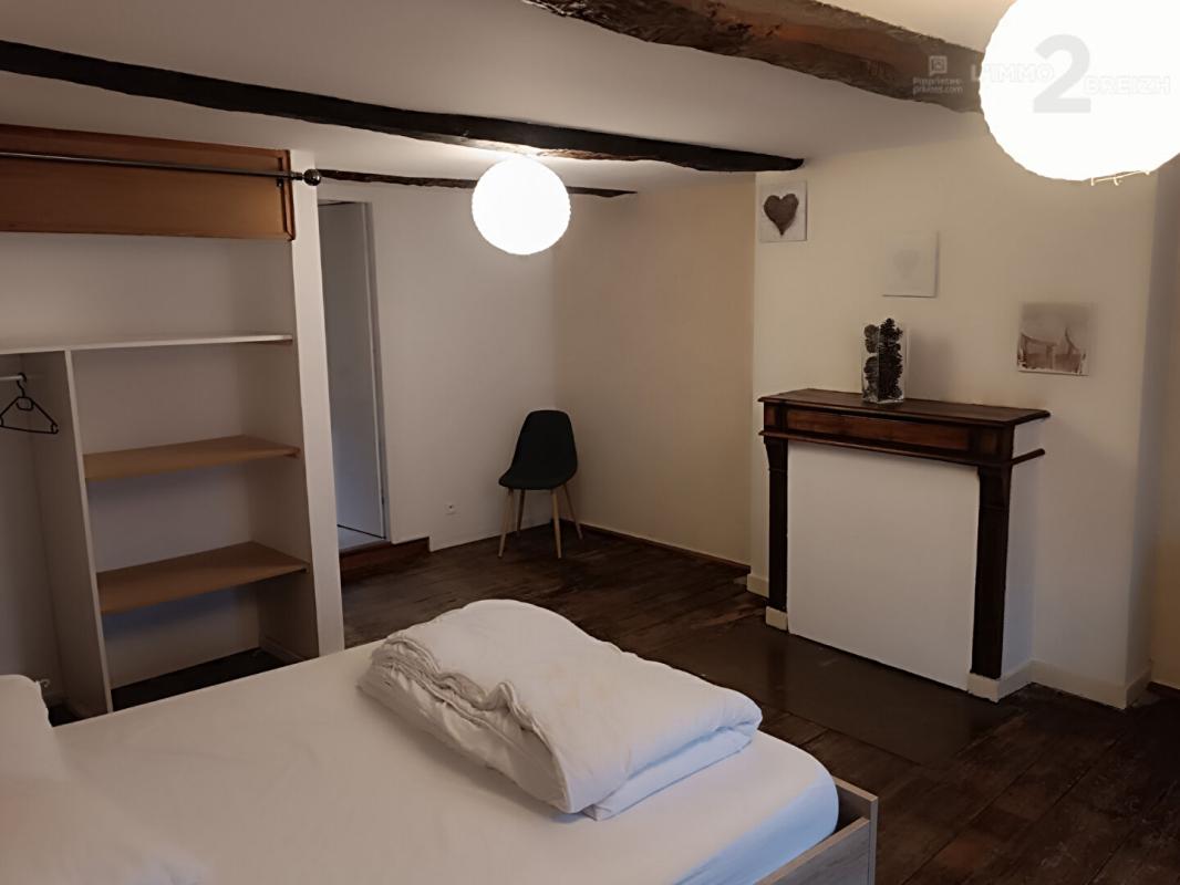 GUEMENE-SUR-SCORFF Maison à colombages du XVIe siècle   100 m2 11