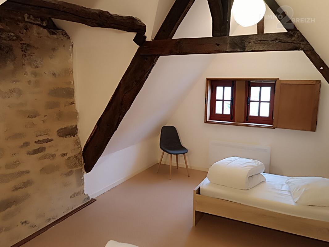 GUEMENE-SUR-SCORFF Maison à colombages du XVIe siècle   100 m2 12