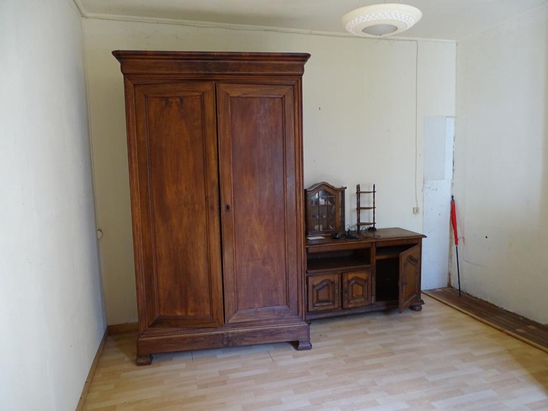 SANTRANGES Maison et dépendances, Santranges, 4 pièces , 89m2 8