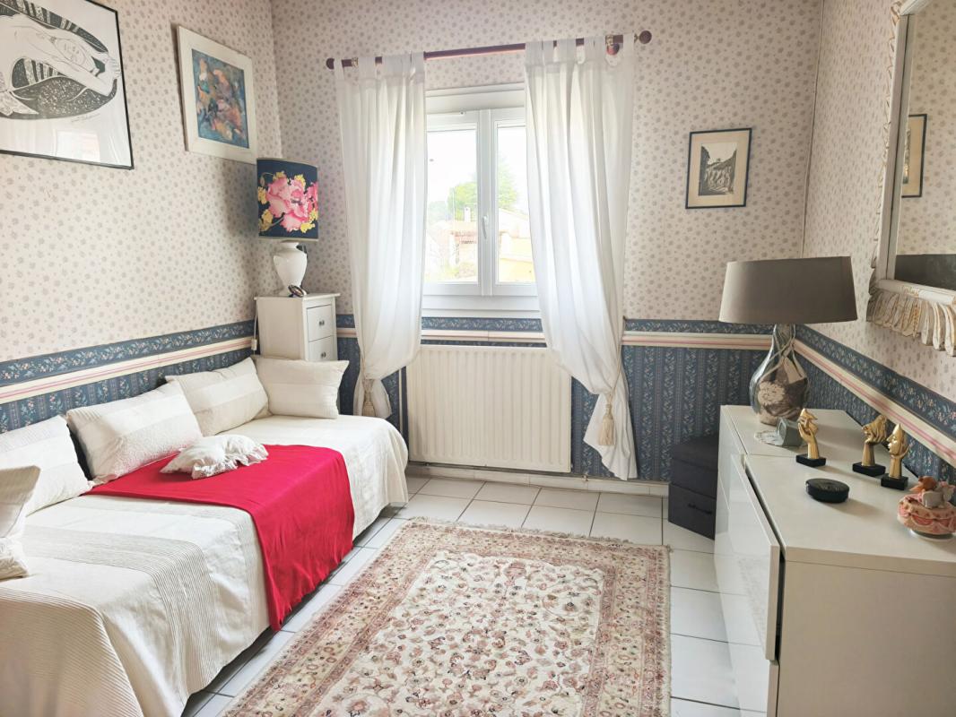 MONTPELLIER Villa Familiale 6 Pièces, piscine, climatisation, panneaux solaires 8