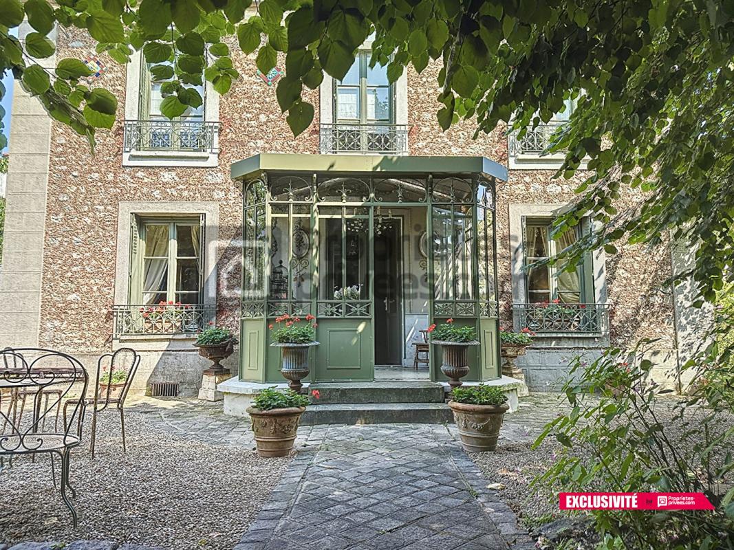 BRIE-COMTE-ROBERT MAISON CENTRE VILLE AVEC GARAGE ET JARDIN 14