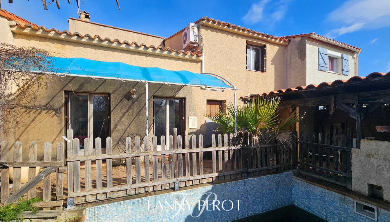 SAINT-CYPRIEN A rénover: A St-Cyprien, maison de 148m² avec jardin, piscine et garage 3