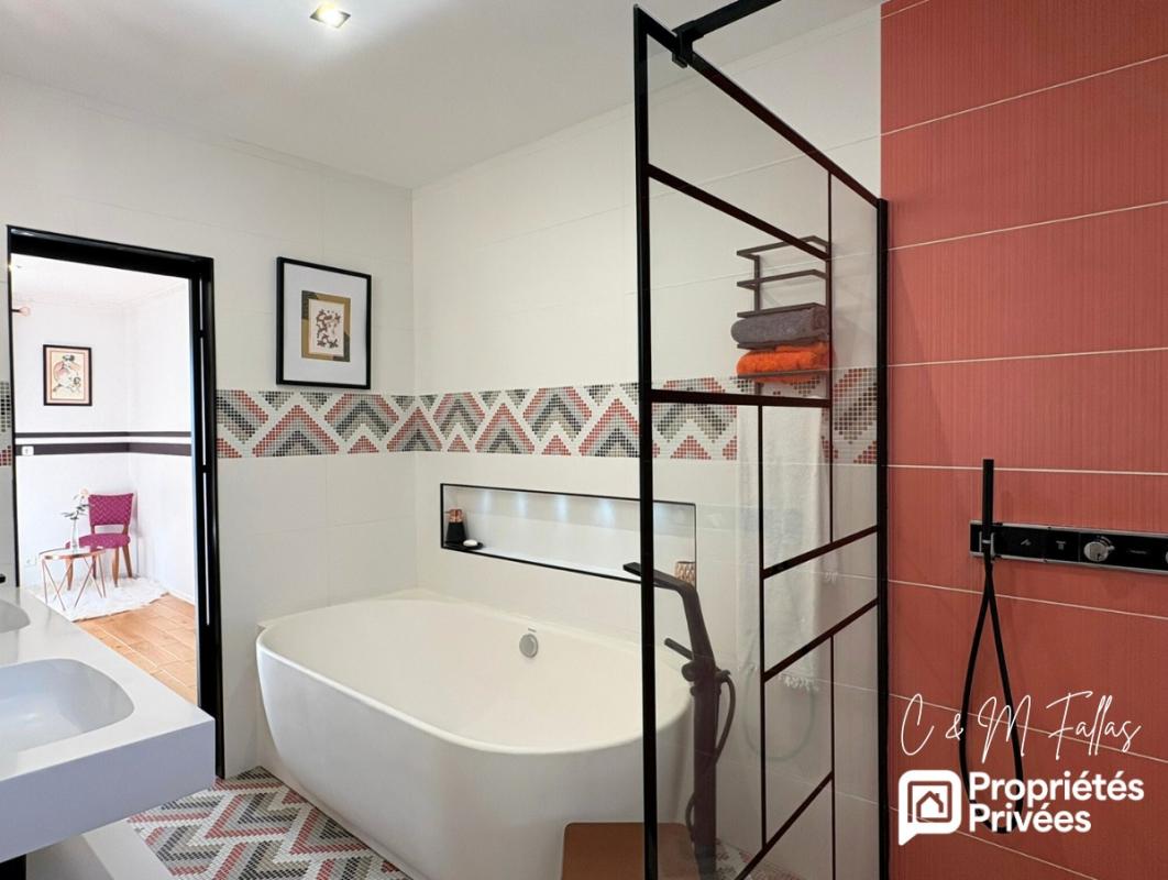 VISAN Mas d'exception 300 m² en Provence -Élégance, confort et sérénité 9