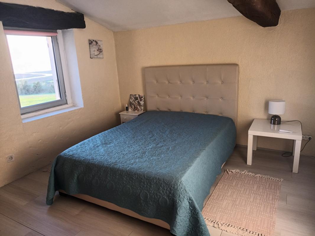 CHENAC-SAINT-SEURIN-D'UZET Charentaise de 5 pièce(s) 161 m2 10