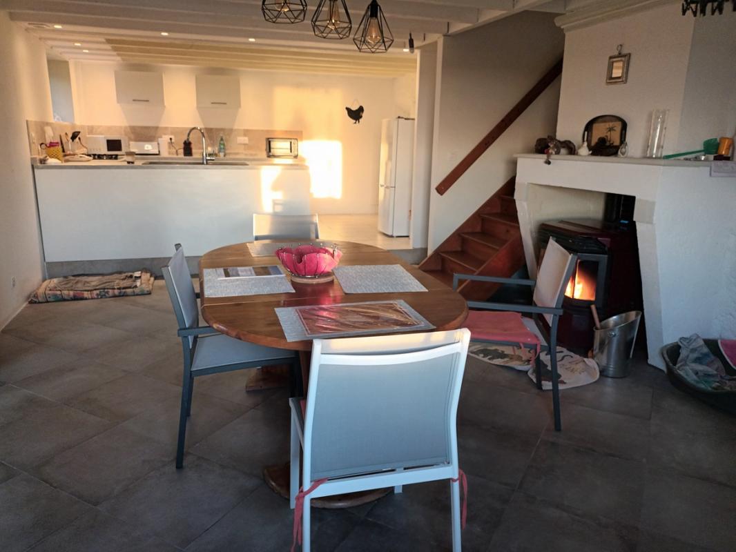 CHENAC-SAINT-SEURIN-D'UZET Charentaise de 5 pièce(s) 161 m2 8