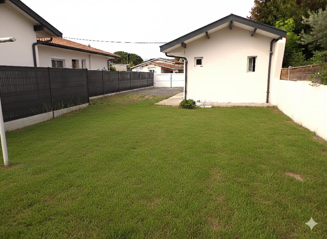 GUJAN-MESTRAS GUJAN-MESTRAS Maison d'habitation avec jardin 3