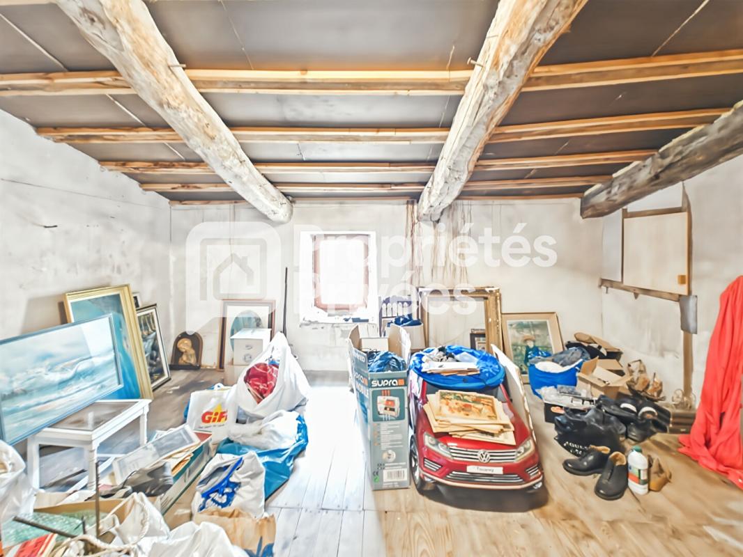 VILLENEUVE-MINERVOIS Maison de village en pierre avec cour à rénover, Villeneuve-Minervois 11